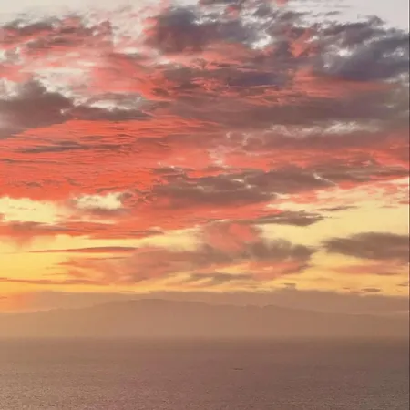 Panoramic Paradise Tenerife Ocean View & Comfort Apartment *